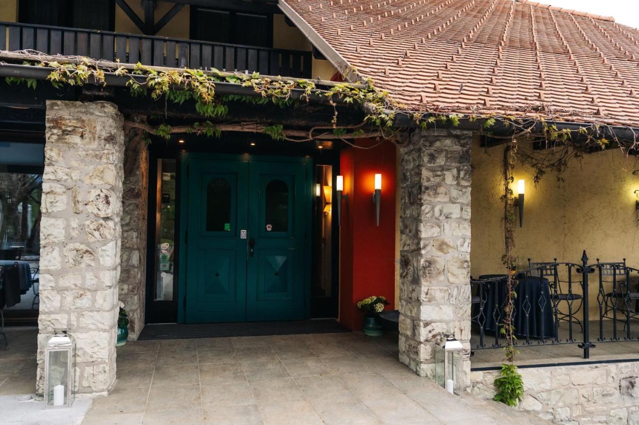 Vila Podvin Radovljica Bagian luar foto